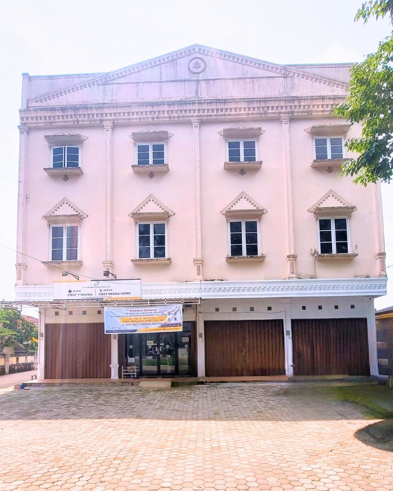 Klinik First Medika